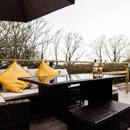 The Woodland Lodge - Wood Fired Hot Tub And Firepit Hambleton المظهر الخارجي الصورة
