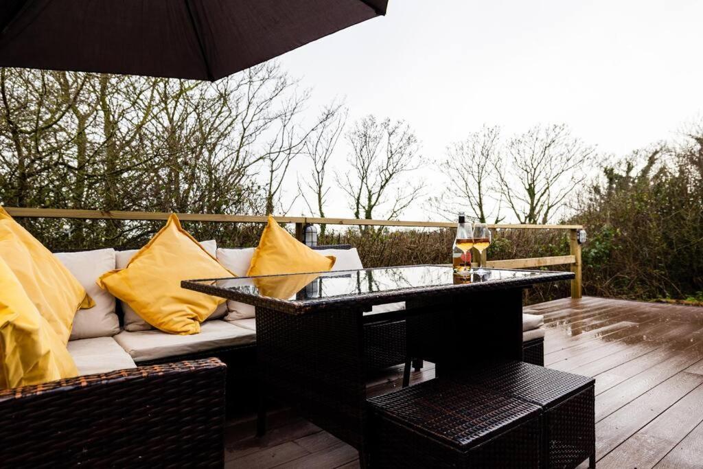 The Woodland Lodge - Wood Fired Hot Tub And Firepit Hambleton المظهر الخارجي الصورة